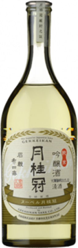 Bottle of Nouvelle Junmai Ginjo Sake from Gekkeikan