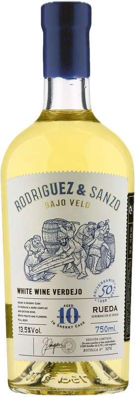 Bottle of Bajo Velo aged 10 months in Sherr cask Rueda DO from Rodríguez Sanzo