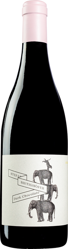 Bottiglia di Dark Chocolate Reserve Weingut Bietighöfer di Weingut Bietighöfer